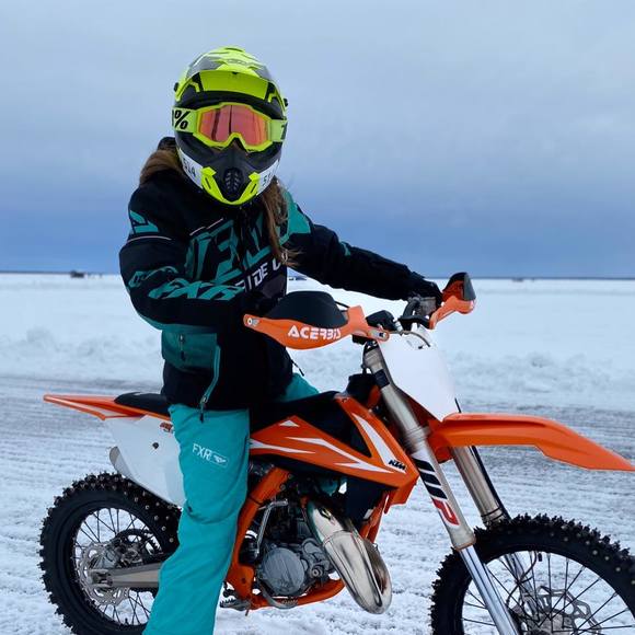 Meet your Posher, Mélyann - Picture 1 of 1